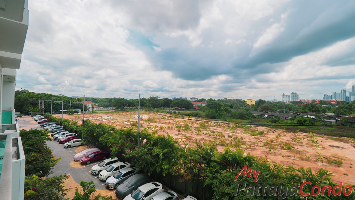 Amazon Residence Pattaya Condo For Sale - AMZ24-14