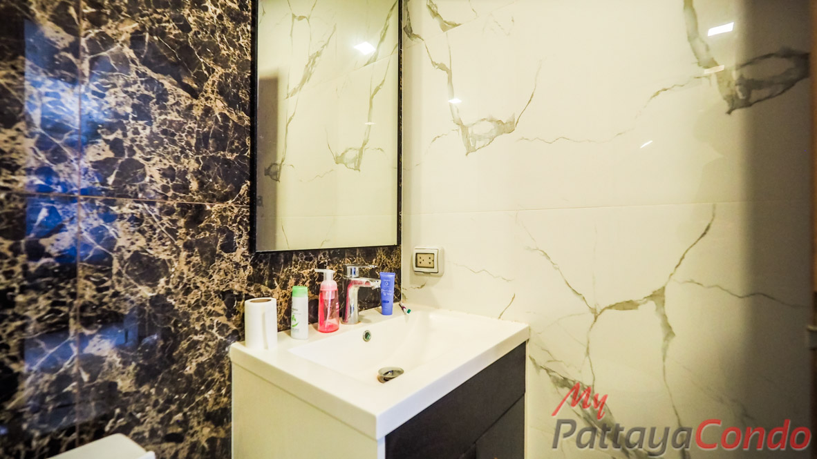 Arcadia Beach Resort For Sale Pattaya - ABR30-10