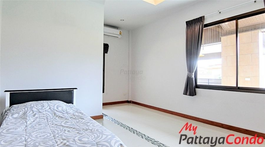 Baan Piam Mongkol Village Huay Yai Pattaya Pool Villa For Sale - HEPMK01-14