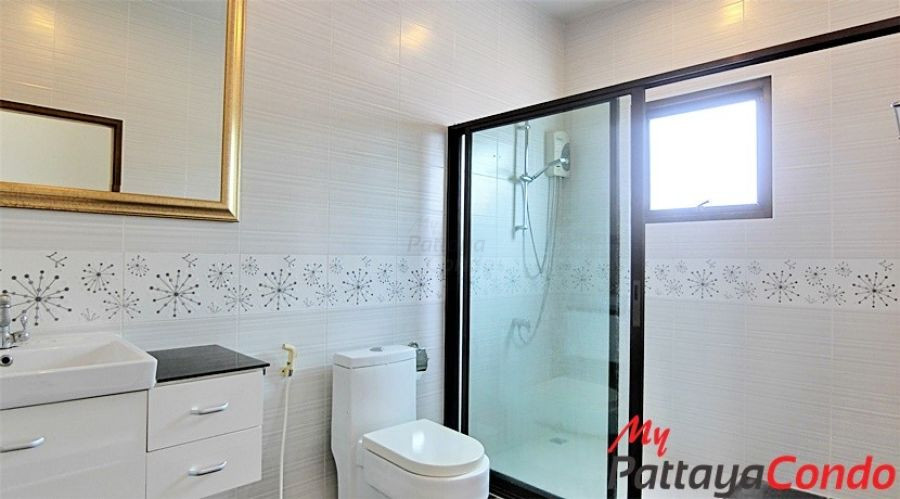 Baan Piam Mongkol Village Huay Yai Pattaya Pool Villa For Sale - HEPMK01-16