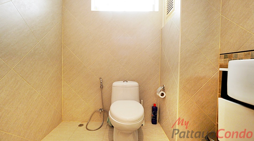 Beverly Hills Village Pattaya Townhouse For Sale - HP0006-19