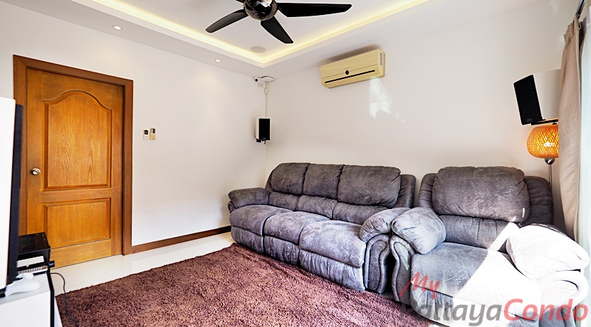 Beverly Hills Village Pattaya Townhouse For Sale - HP0006-13