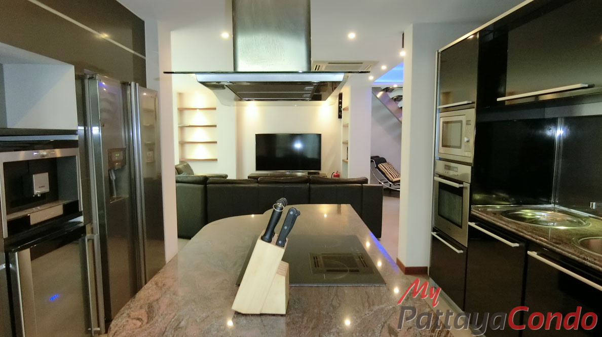 Boutique Garden Pool Villas Jomtien House For Sale - HJCTD02-7