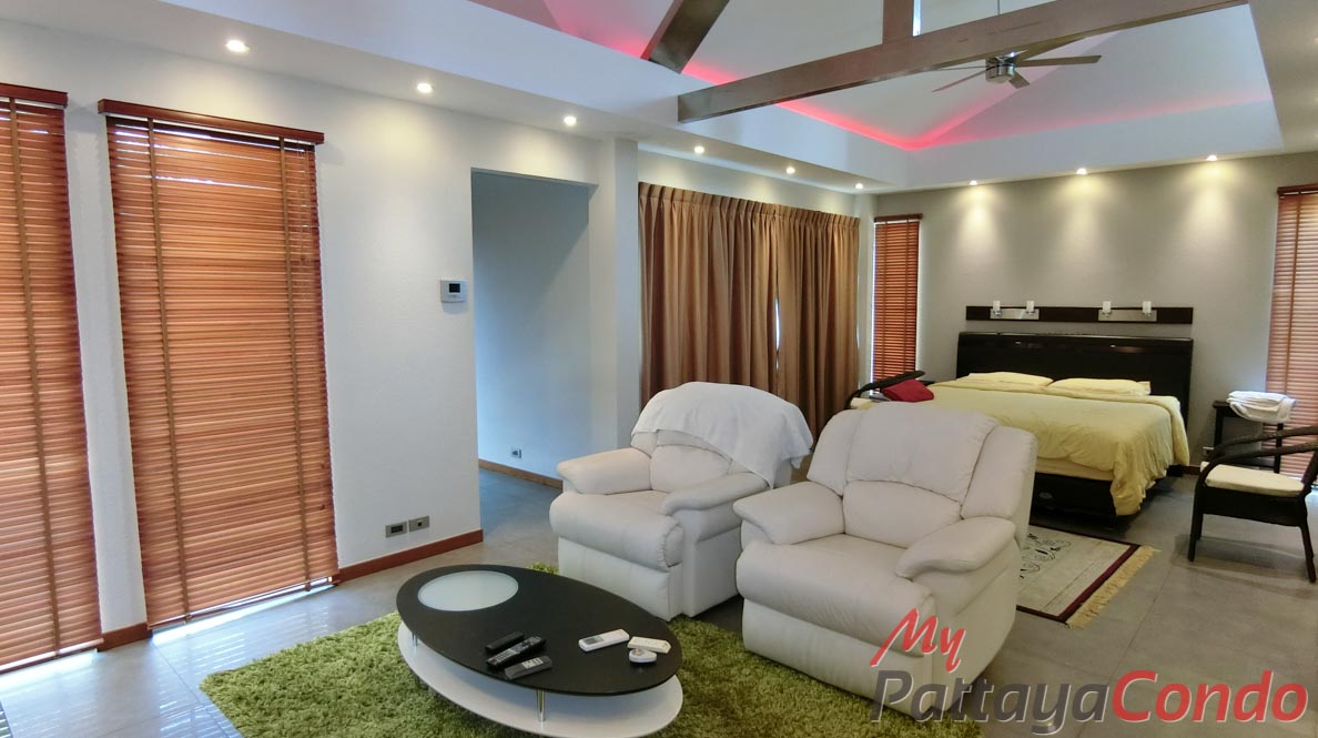 Boutique Garden Pool Villas Jomtien House For Sale - HJCTD02-19