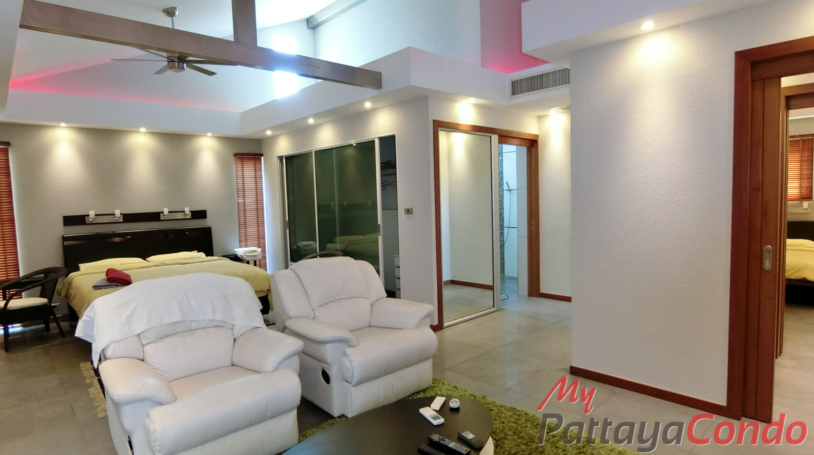Boutique Garden Pool Villas Jomtien House For Sale - HJCTD02-20