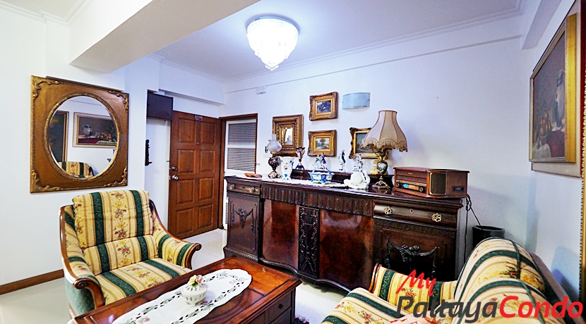 Center Condotel Pattaya Condo For Sale - CTRC01