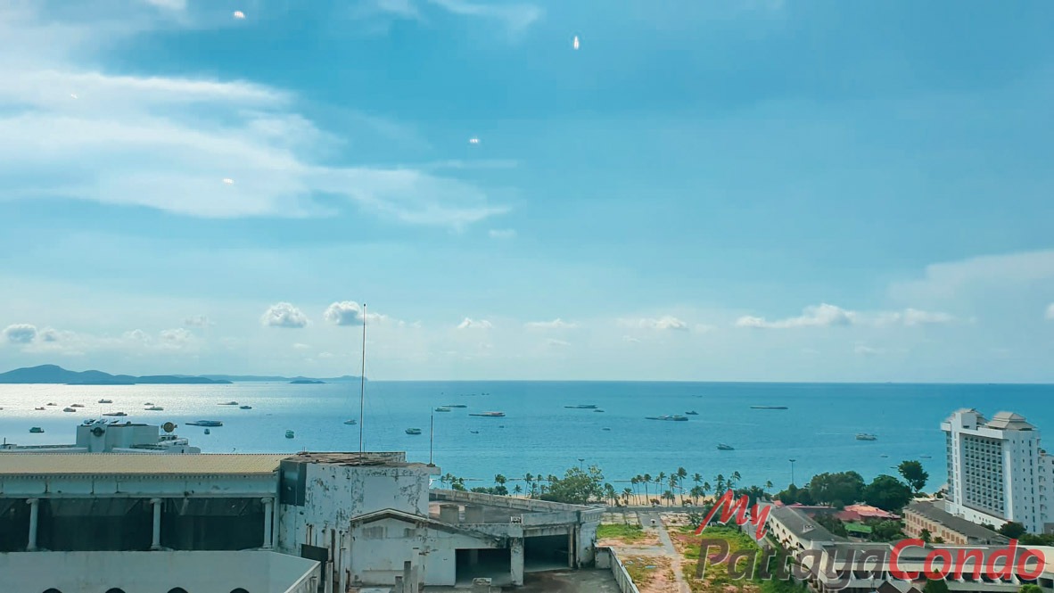 Centric Sea Pattaya Condo For Sale - CC64-23