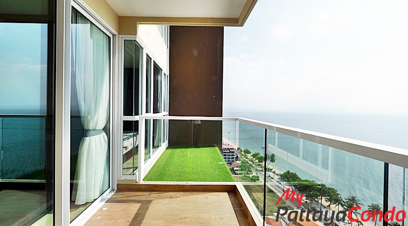 Cetus Beachfront Condo Pattaya For Sale - CETUS04-18