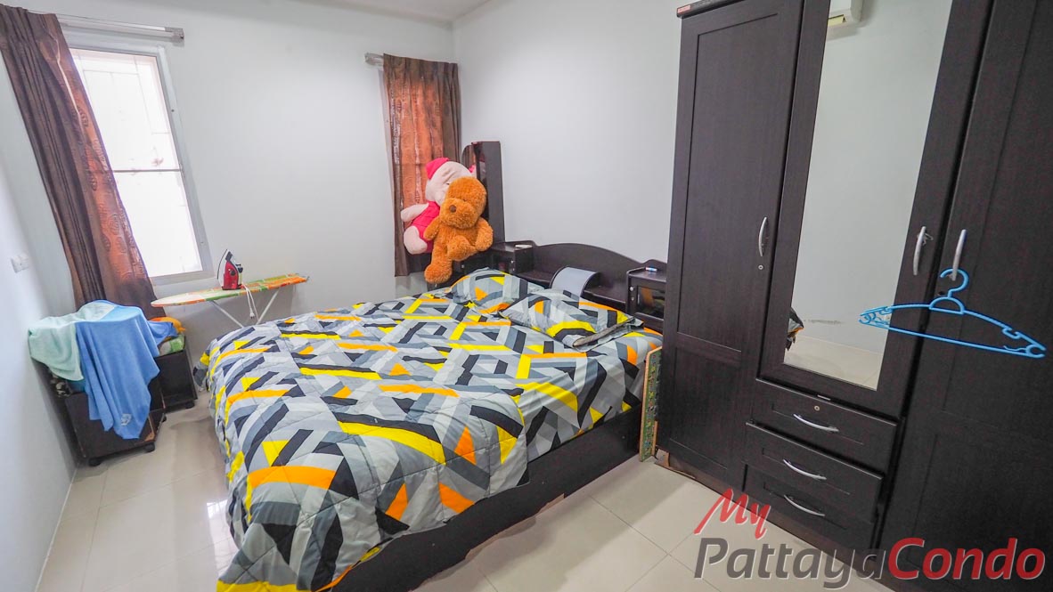 Chokchai Village 7 Townhouse Pattaya For Sale - HECCV701-11