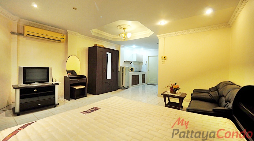 Commercial Shophouse For Sale Central Pattaya - CCP0001-23