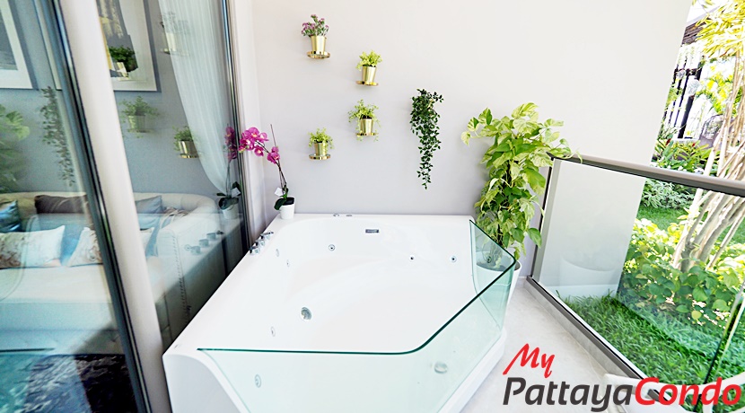Copacabana Beach Jomtien Condo For Sale - COPAC04-15