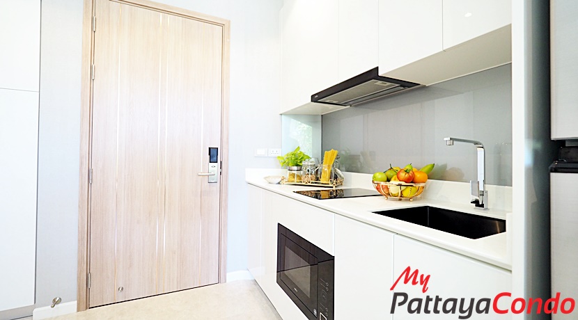 Copacabana Beach Jomtien Condo For Sale - COPAC04-1
