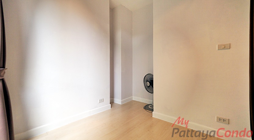 Diamond Suites Resort Pattaya Condo For Sale - DS05-13