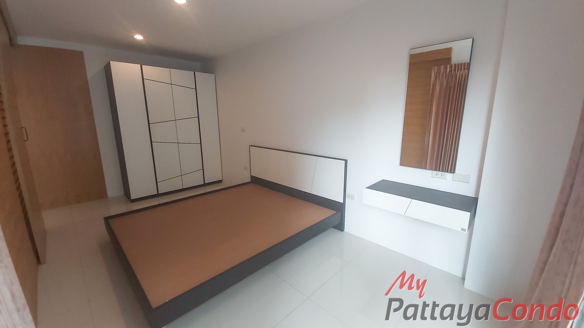 Diamond Suites Resort Pattaya Condo For Sale - DS13-8