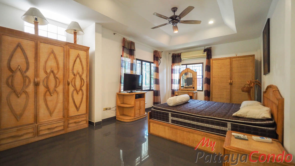 Ekmongkol Village 1 Pattaya For Sale - HEEMK01-16