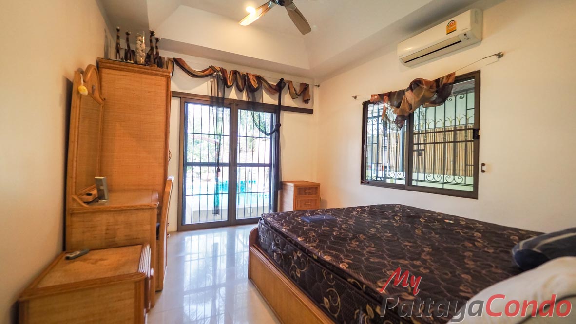 Ekmongkol Village 1 Pattaya For Sale - HEEMK01-23