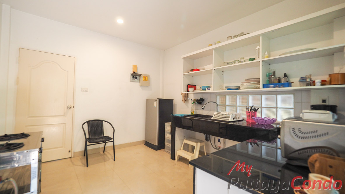 Ekmongkol Village 1 Pattaya For Sale - HEEMK01-14