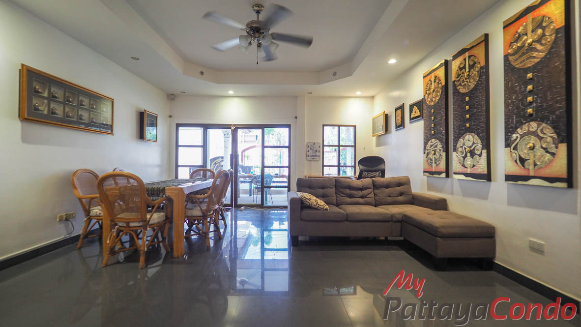 Ekmongkol Village 1 Pattaya For Sale - HEEMK01-12