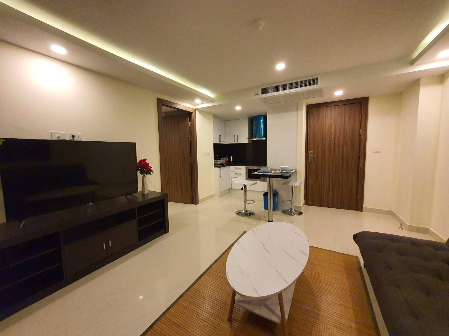 Grand Avenue Residence Pattaya Condo For Sale - GRAND42-1