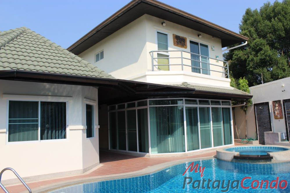 Green Field Villas 3 East Pattaya House For Sale - HEGF302-1