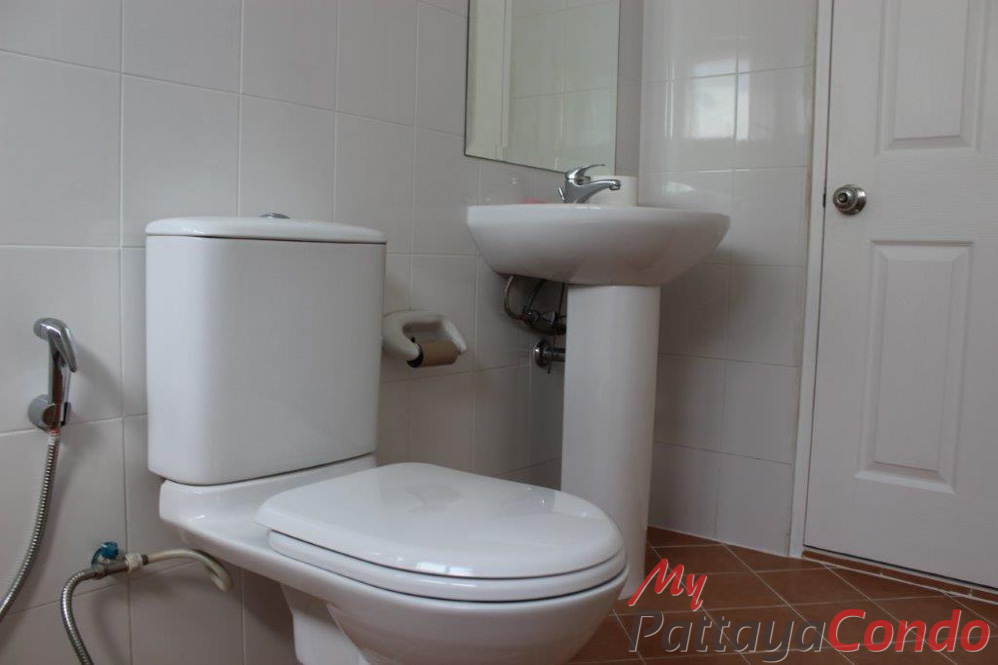 Green Field Villas 3 East Pattaya House For Sale - HEGF302-25
