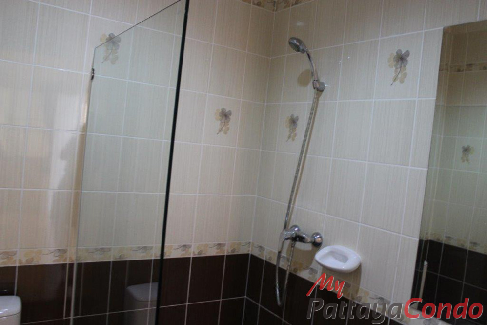 Green Field Villas 3 East Pattaya House For Sale - HEGF302-31