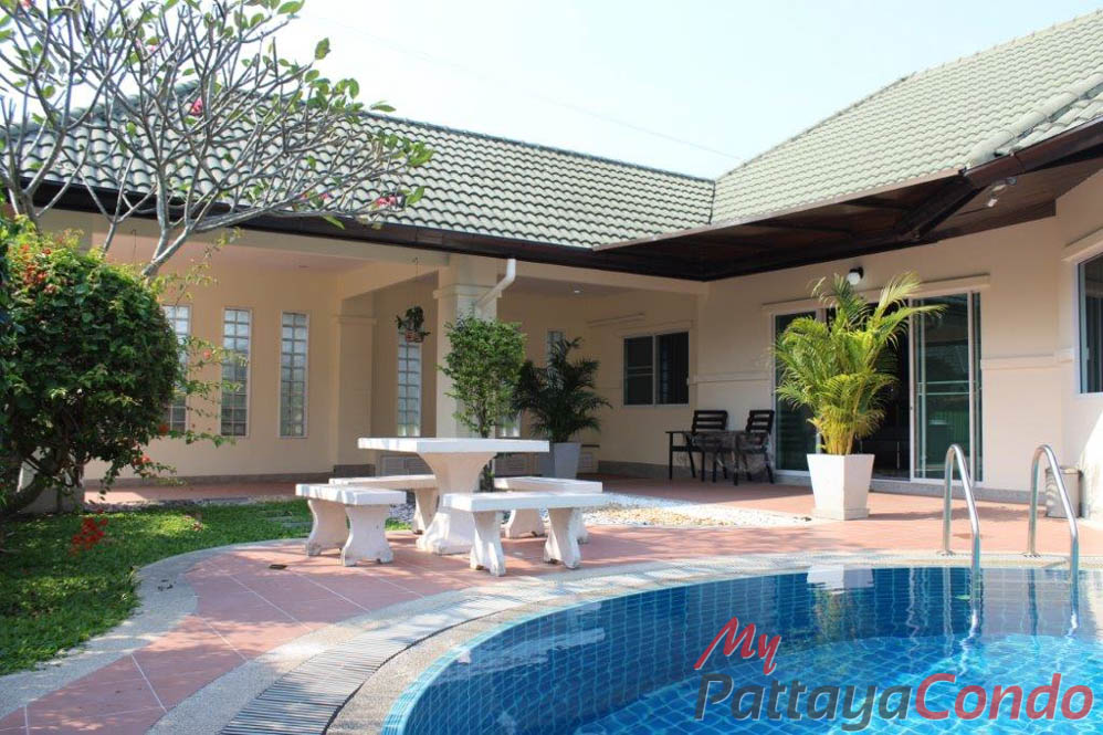 Green Field Villas 3 East Pattaya House For Sale - HEGF302-4