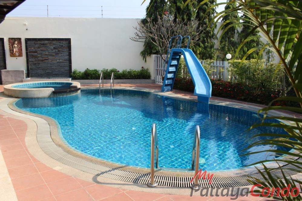 Green Field Villas 3 East Pattaya House For Sale - HEGF302-7