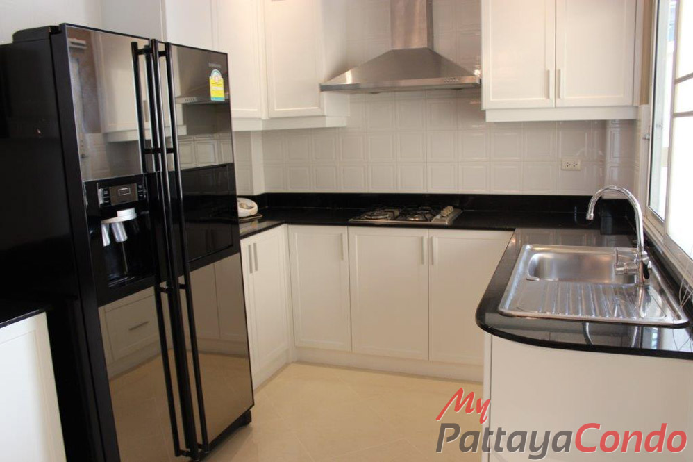 Green Field Villas 3 East Pattaya House For Sale - HEGF302-13