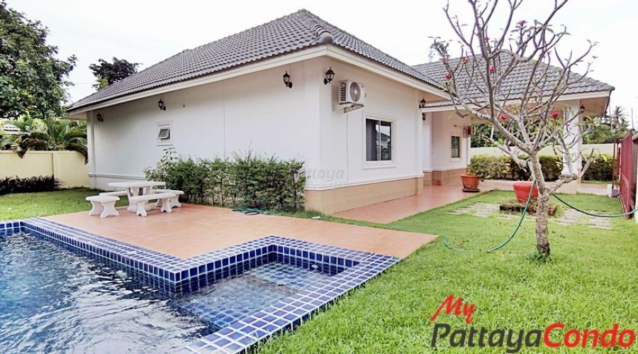 Impress House Village East Pattaya House For Sale - HEIS01-0