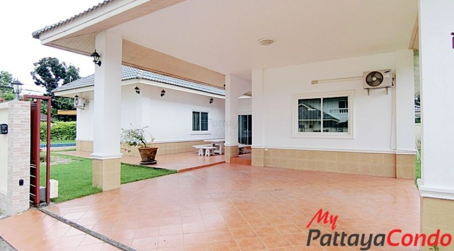 Impress House Village East Pattaya House For Sale - HEIS01-1