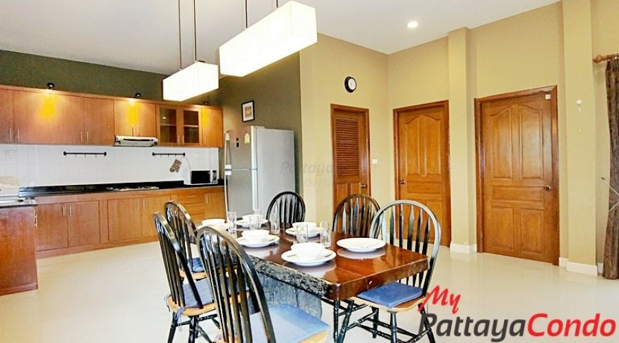 Impress House Village East Pattaya House For Sale - HEIS01-5