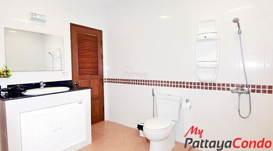 Impress House Village East Pattaya House For Sale - HEIS01-9
