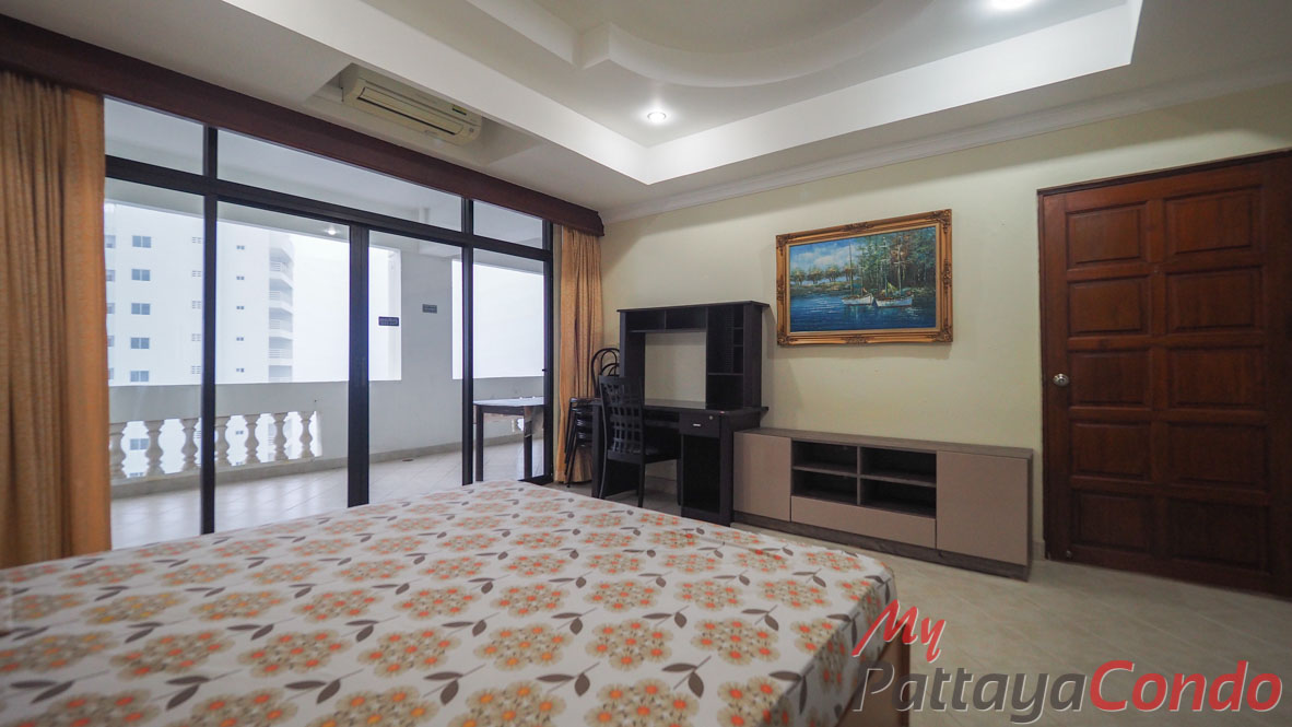 Jomtien Complex Condotel Pattaya For Sale - JTC07-19