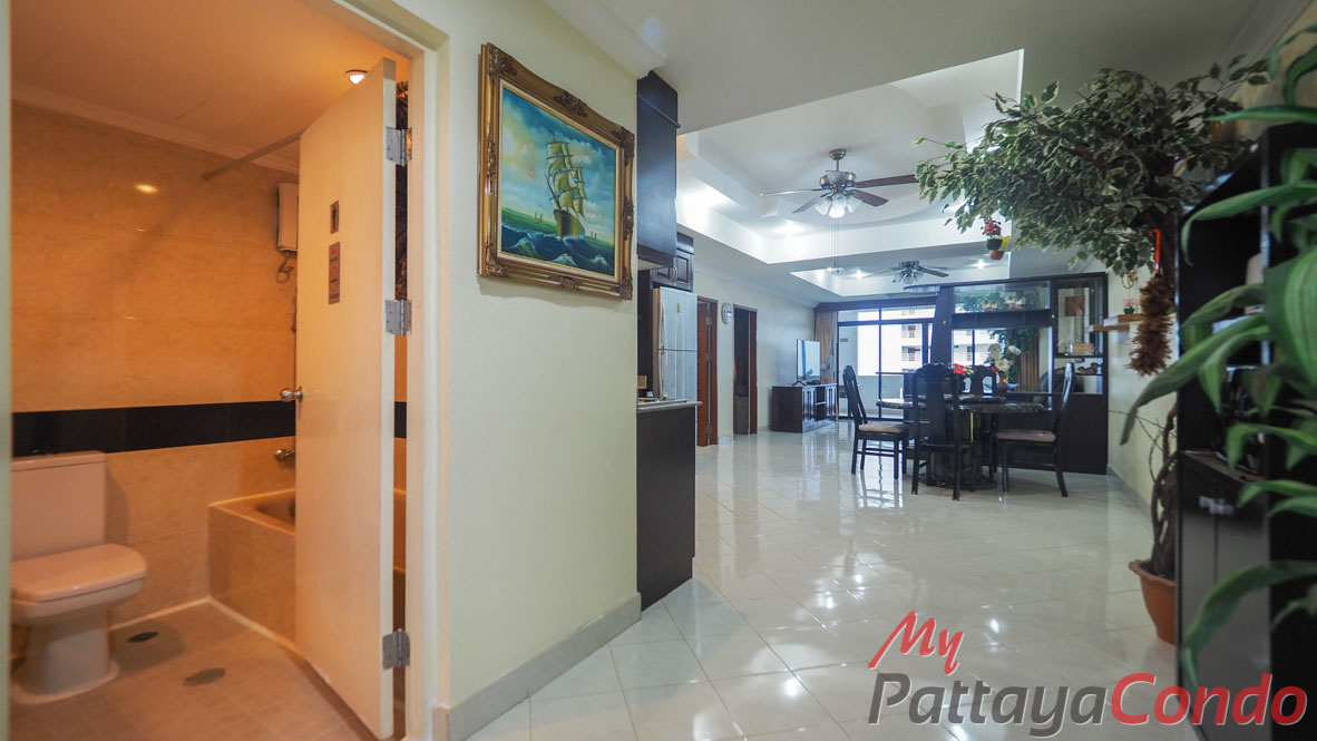 Jomtien Complex Condotel Pattaya For Sale - JTC07-0