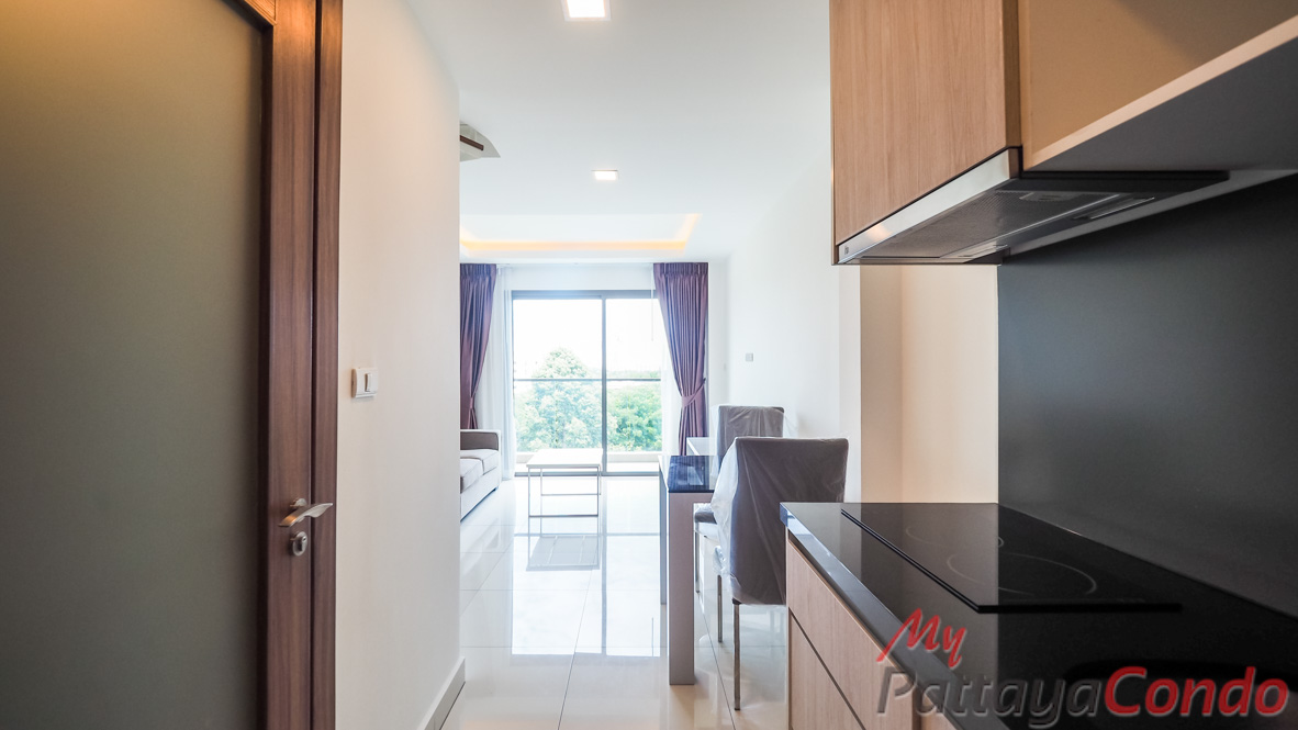 Laguna Beach Resort 2 Jomtien Pattaya Condo For Sale - LBR2J14-0