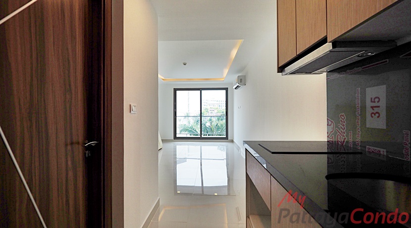 Laguna Beach Resort 3 The Maldives Pattaya Condo For Sale - LBR3M15-1