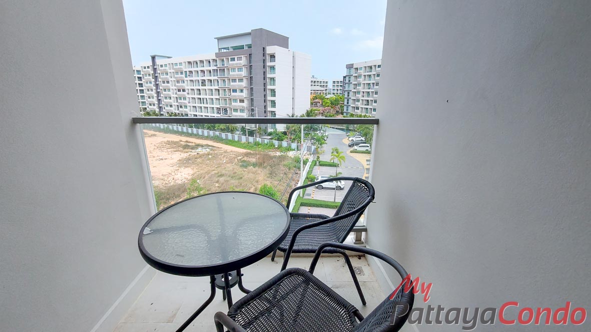Laguna Beach Resort 3 The Maldives Pattaya Condo For Sale - LBR3M34-10