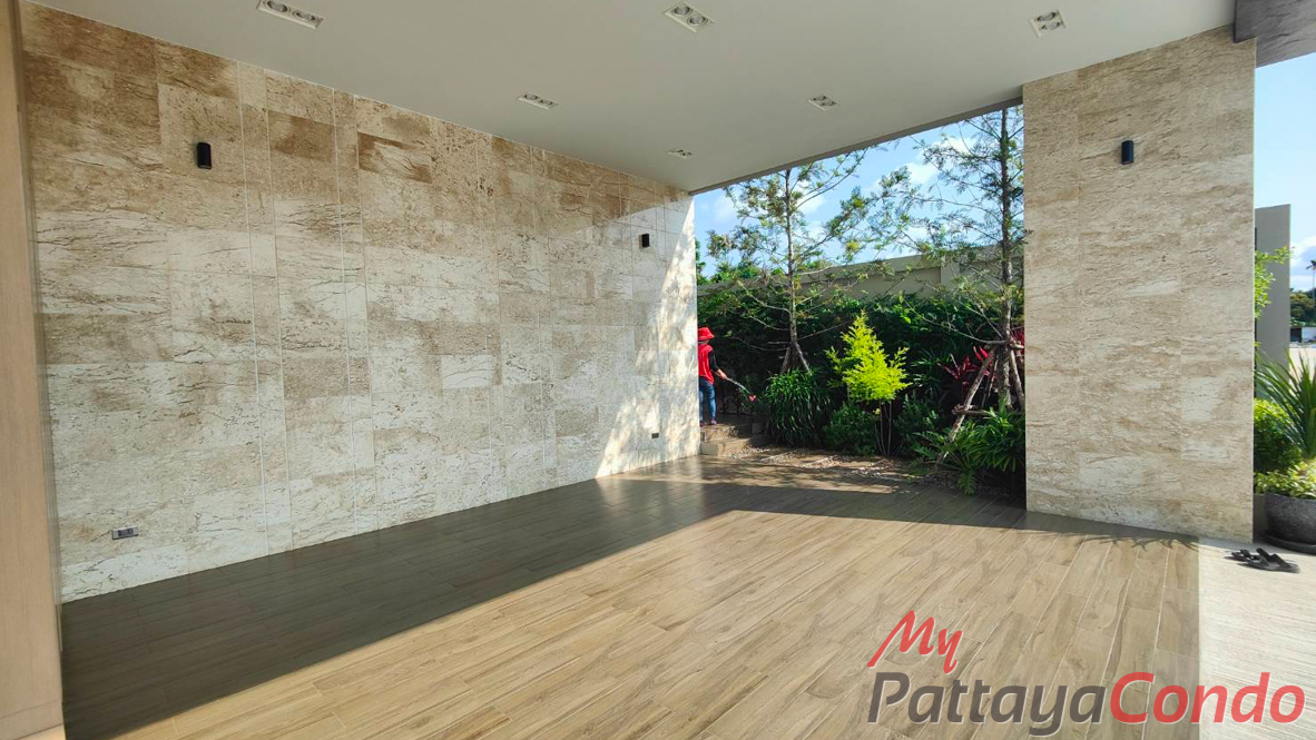 Madcha Nirvana Huay Yai Pattaya House For Sale - HEMCN01-1