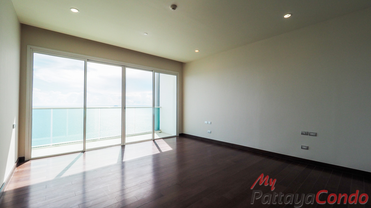 Movenpick White Sand Beach Condo Pattaya For Sale - MWS04-18