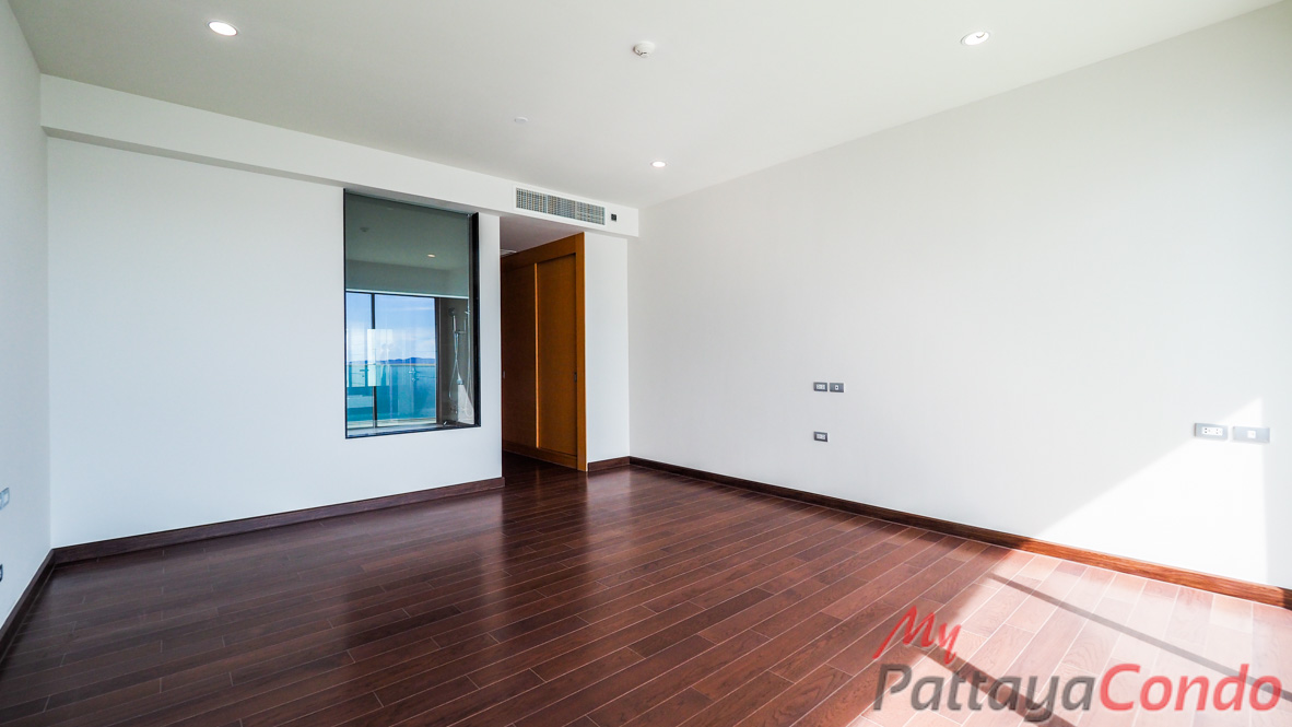 Movenpick White Sand Beach Condo Pattaya For Sale - MWS04-21