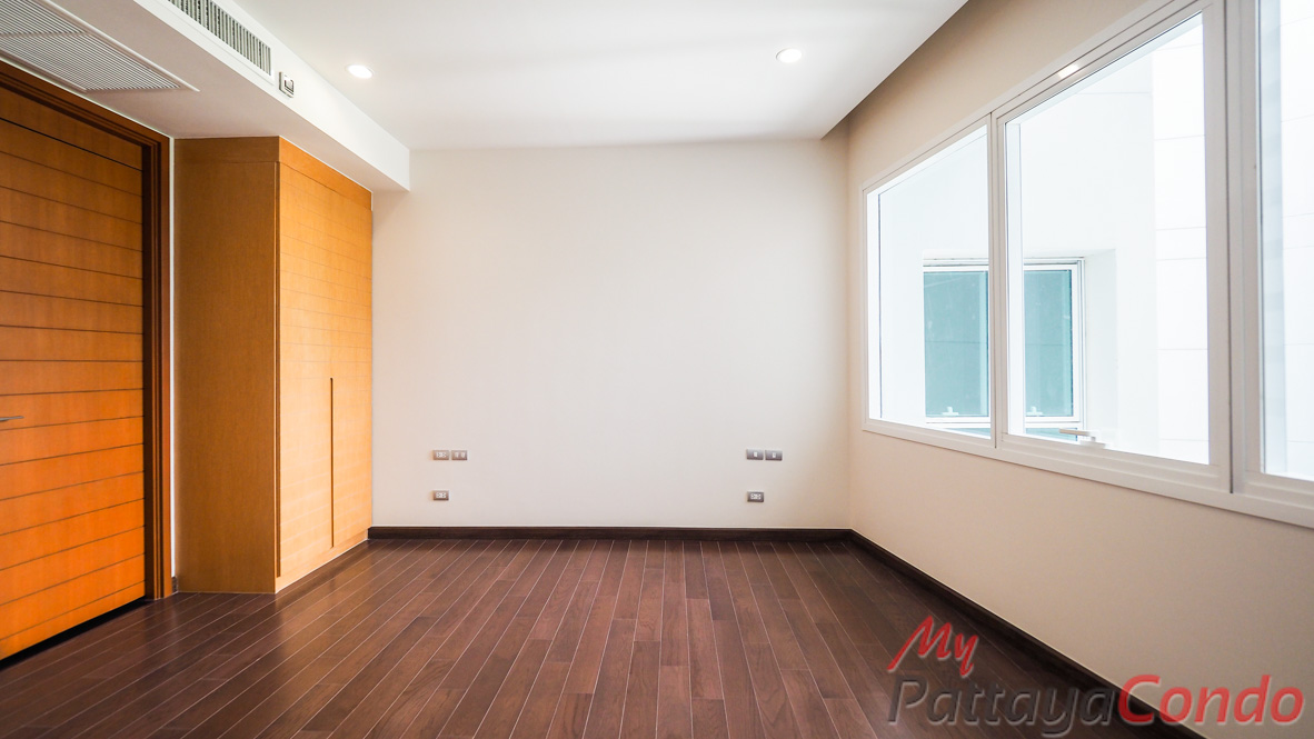 Movenpick White Sand Beach Condo Pattaya For Sale - MWS04-13