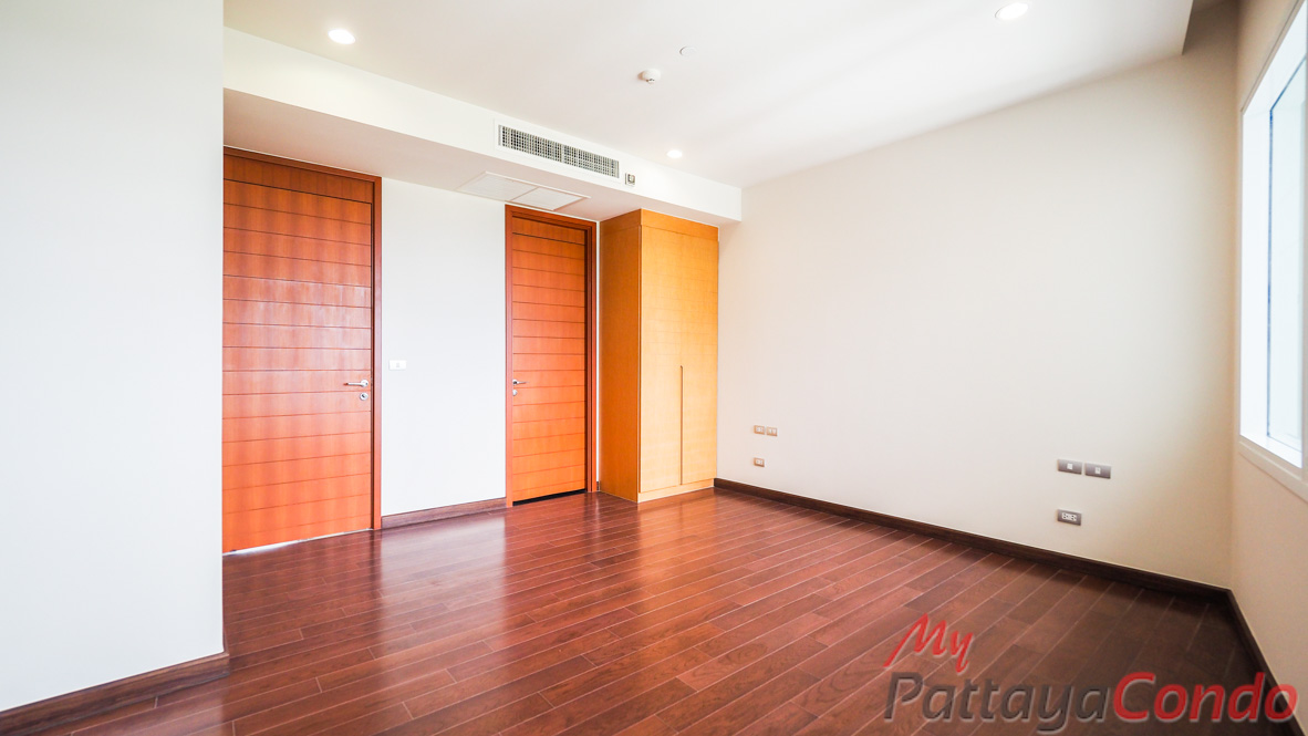 Movenpick White Sand Beach Condo Pattaya For Sale - MWS04-14