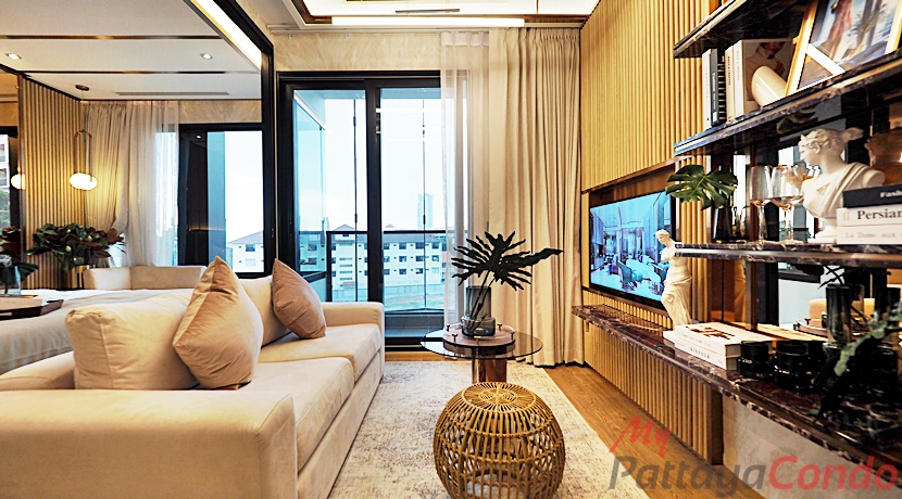Once Pattaya Condo For Sale - ONCE02-1