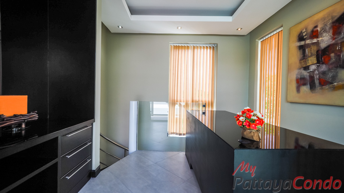 Palm Oasis Pool Villa Pattaya House For Sale - HJPO01-31