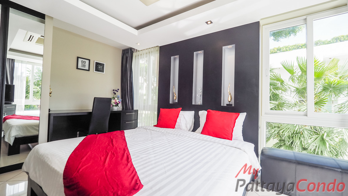 Palm Oasis Pool Villa Pattaya House For Sale - HJPO01-43