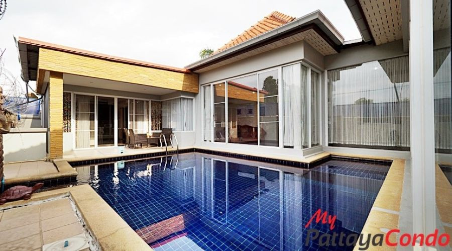 Paradise Villa 3 Village East Pattaya House For Sale - HEPRV301-3