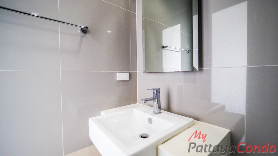 Pattaya Posh Condo For Sale - POSH03-11