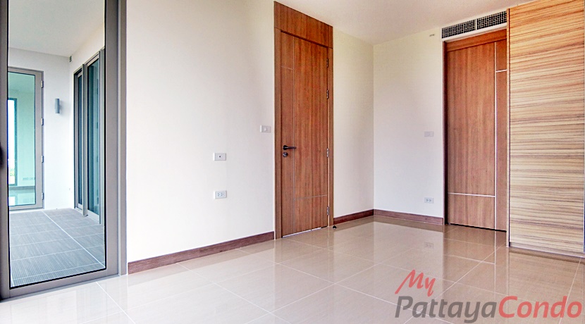 Riviera Jomtien Pattaya Condo For Sale - RJ19-9