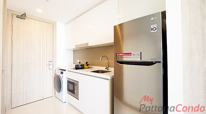 Riviera Wong Amat Condo For Sale - RW45-2